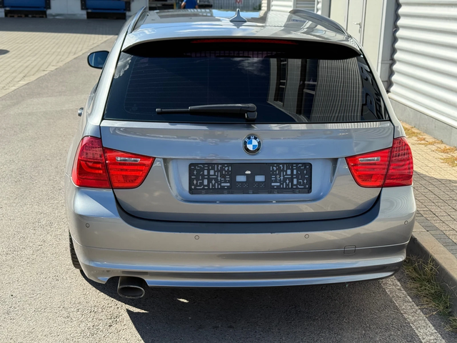 BMW 320 320xDrive+ 184kc+ Automatic+ Подгрев+ Навигация - автомобили, коли, обяви за нови и употребявани 3