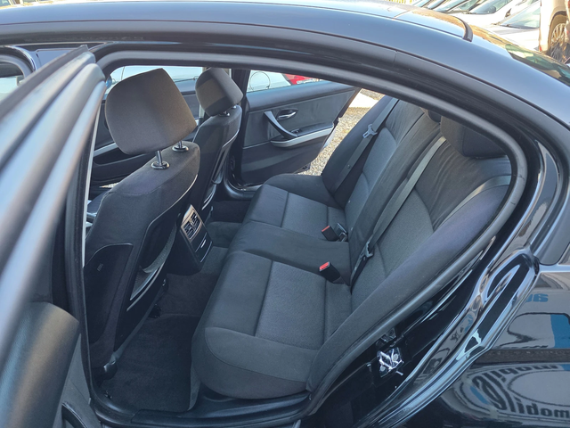 BMW 320 2.0 I - автомобили, коли, обяви за нови и употребявани 8