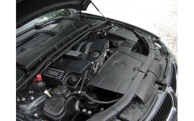 BMW 320 i 6ck. 150k.c - автомобили, коли, обяви за нови и употребявани 16