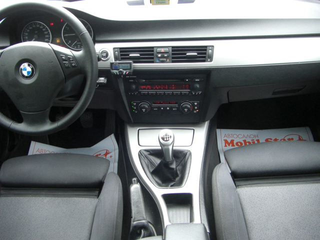 BMW 320 i 6ck. 150k.c - автомобили, коли, обяви за нови и употребявани 9