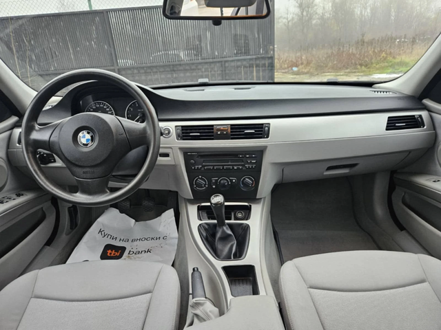 BMW 320 2.0 - автомобили, коли, обяви за нови и употребявани 12