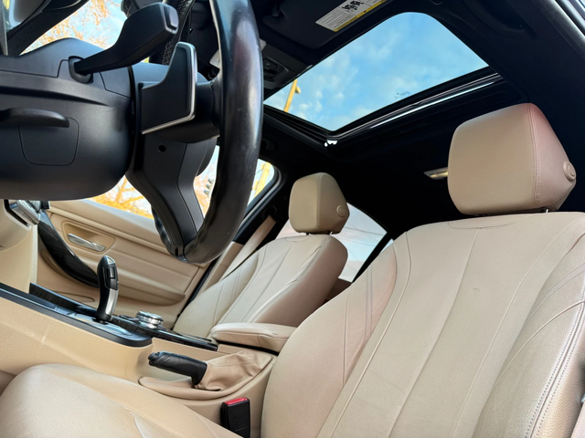 BMW 320 M-Pack* ПОДГРЕВ* ПАРКТРОНИК* АВТОПИЛОТ* КОЖА - автомобили, коли, обяви за нови и употребявани 9