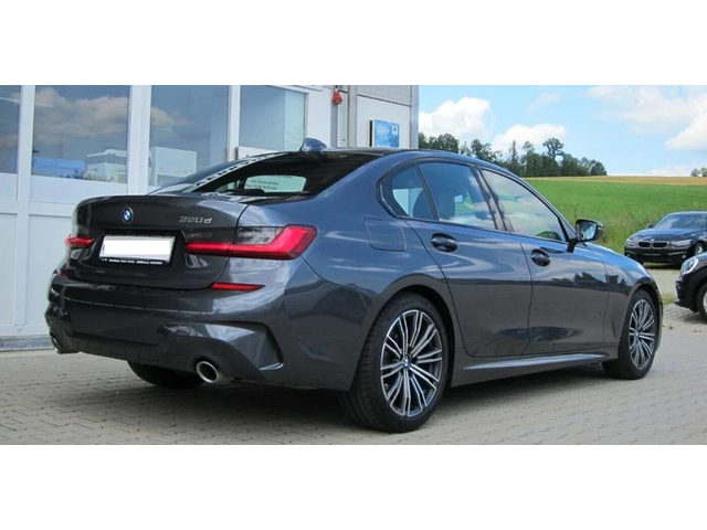 BMW 320 320d M-Sport - автомобили, коли, обяви за нови и употребявани 2