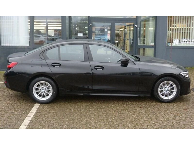 BMW 320 Advantage - автомобили, коли, обяви за нови и употребявани 6