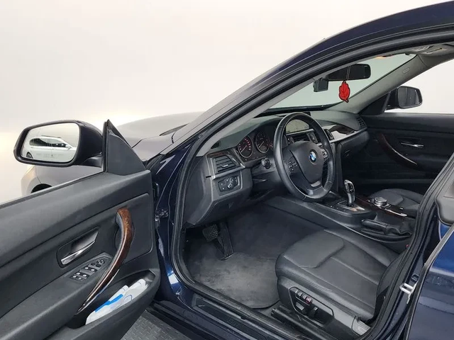 BMW 320 - автомобили, коли, обяви за нови и употребявани 9