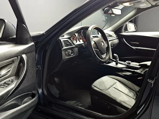 BMW 320 d - автомобили, коли, обяви за нови и употребявани 11