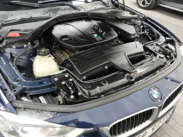 BMW 320 xDrive - автомобили, коли, обяви за нови и употребявани 5