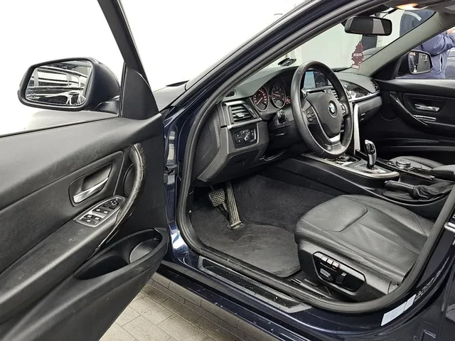 BMW 320 xDrive - автомобили, коли, обяви за нови и употребявани 9