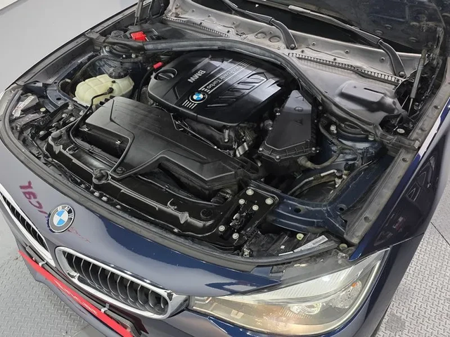 BMW 320 xDrive - автомобили, коли, обяви за нови и употребявани 5