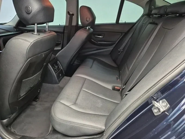 BMW 320 xDrive - автомобили, коли, обяви за нови и употребявани 10