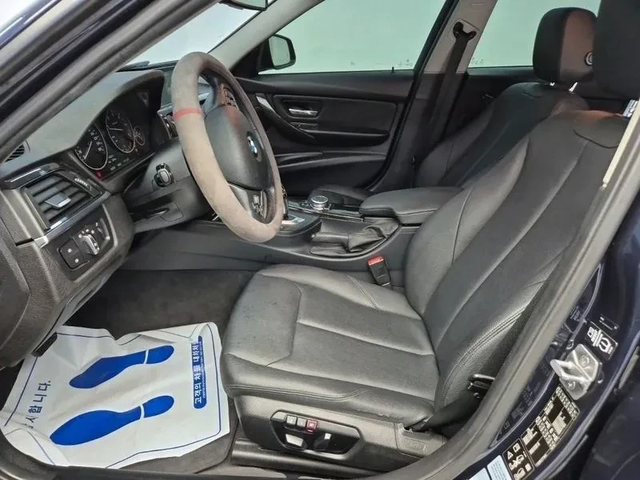 BMW 320 xDrive - автомобили, коли, обяви за нови и употребявани 9