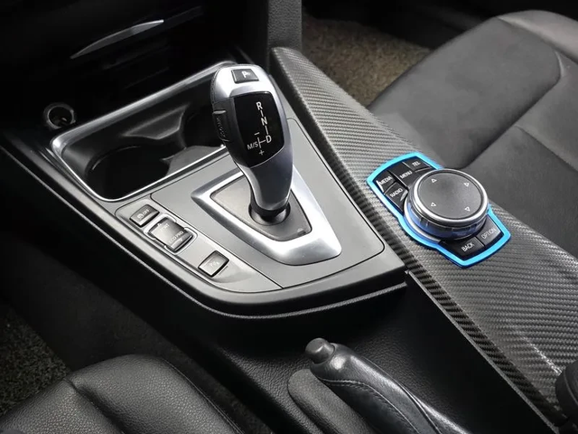 BMW 320 D - автомобили, коли, обяви за нови и употребявани 8