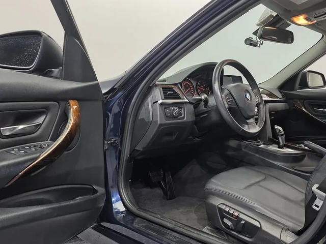 BMW 320 D xDrive - автомобили, коли, обяви за нови и употребявани 11