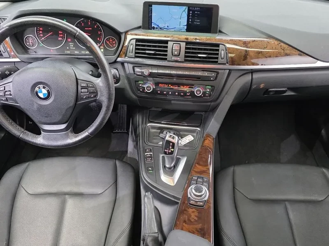 BMW 320 D xDrive - автомобили, коли, обяви за нови и употребявани 6