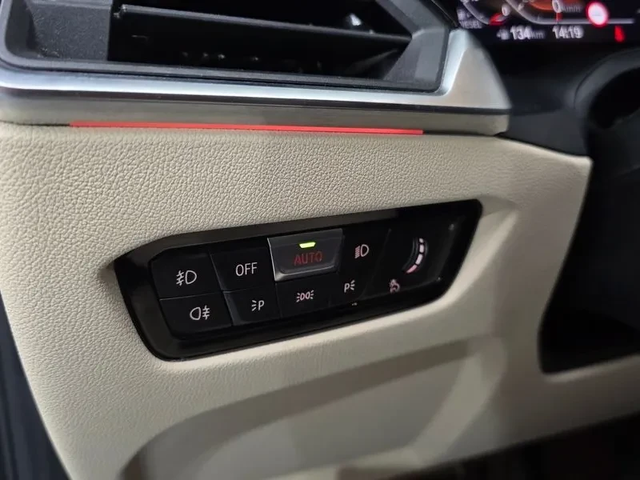 BMW 320 D M Sports - автомобили, коли, обяви за нови и употребявани 15