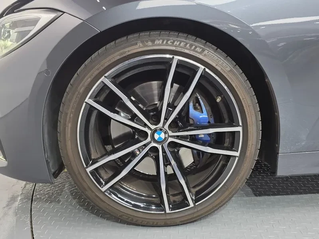 BMW 320 D M Sports - автомобили, коли, обяви за нови и употребявани 4