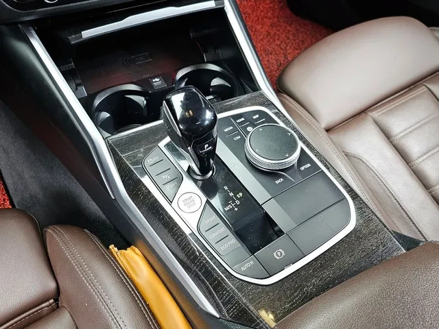 BMW 320 d Luxury - автомобили, коли, обяви за нови и употребявани 8