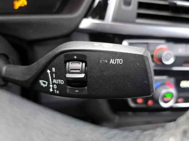 BMW 320 d ED Edition - автомобили, коли, обяви за нови и употребявани 15