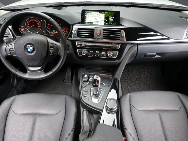 BMW 320 d ED Edition - автомобили, коли, обяви за нови и употребявани 6