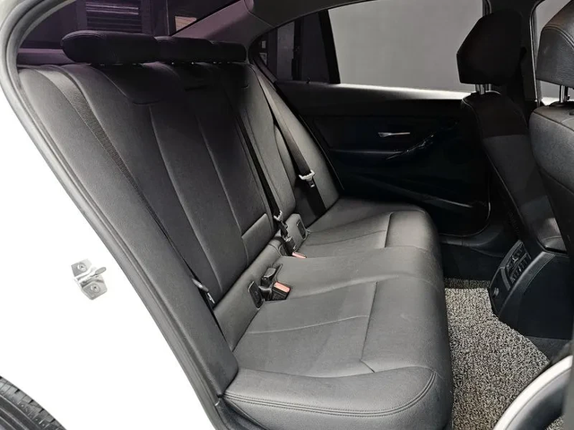 BMW 320 d - автомобили, коли, обяви за нови и употребявани 11