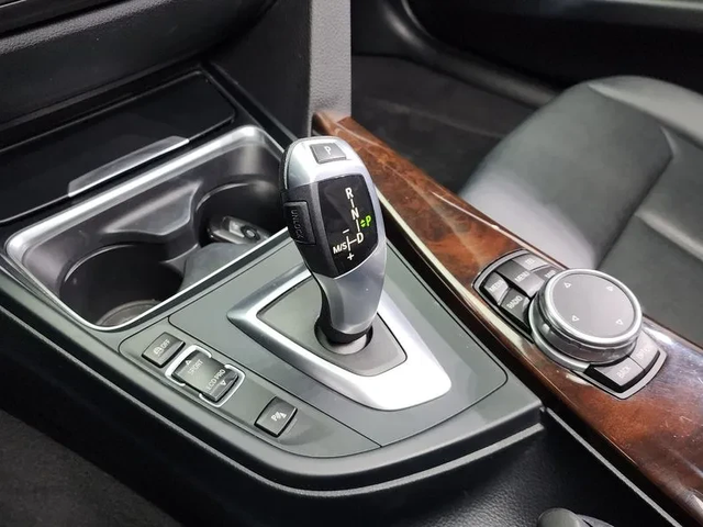 BMW 320 d - автомобили, коли, обяви за нови и употребявани 8