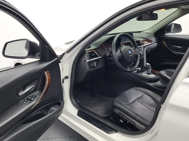 BMW 320 d - автомобили, коли, обяви за нови и употребявани 9