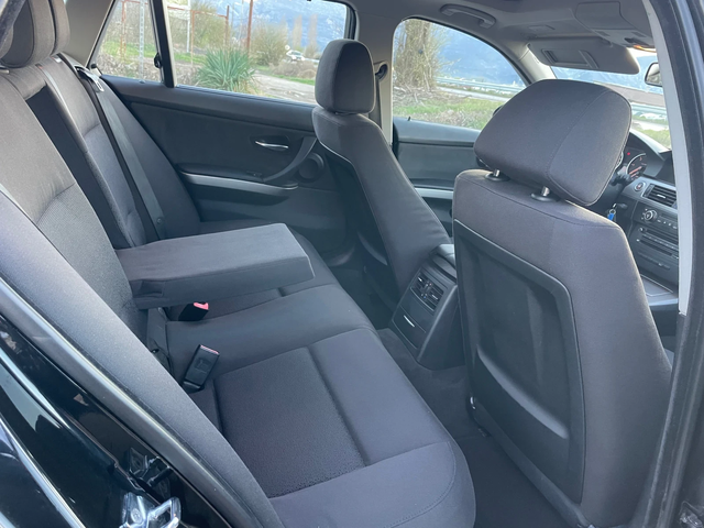 BMW 320 2.0TDI-NAVI-PANORAMA-ITALIA - автомобили, коли, обяви за нови и употребявани 6