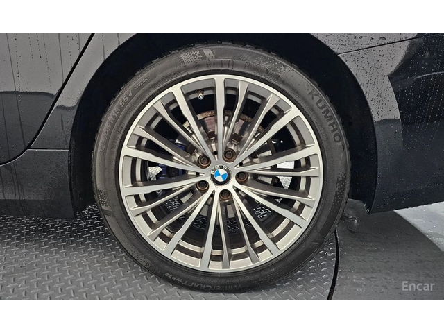 BMW 320 DISTRONIC* LASER* HARMAN KARDON* HEAD-UP* 360 CAM* - автомобили, коли, обяви за нови и употребявани 15