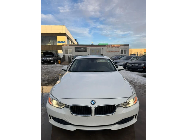 BMW 320 xDrive* Sedan* АвтоКредит* (ЦЕНА ДО БГ)* - автомобили, коли, обяви за нови и употребявани 1