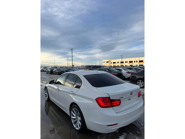 BMW 320 xDrive* Sedan* АвтоКредит* (ЦЕНА ДО БГ)* - автомобили, коли, обяви за нови и употребявани 5