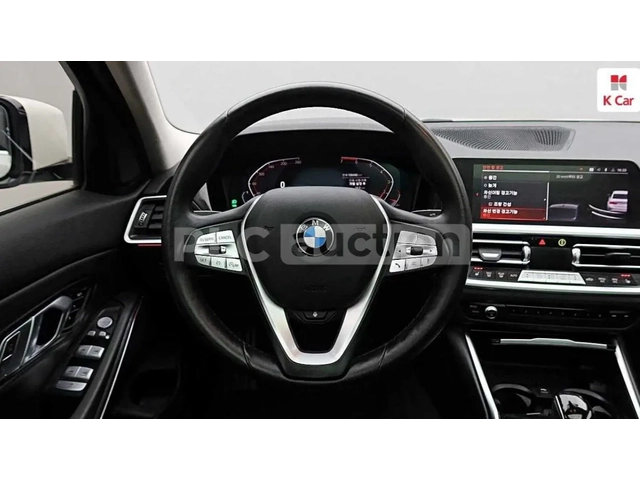 BMW 320 - автомобили, коли, обяви за нови и употребявани 9