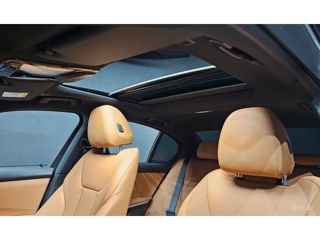 BMW 320 i M SPORT* ХЕДЪП* DISTRONIC* ШИБИДАХ* ПОДГРЕВ* - автомобили, коли, обяви за нови и употребявани 15