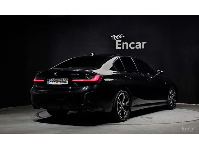 BMW 320 i M SPORT* ХЕДЪП* DISTRONIC* ШИБИДАХ* ПОДГРЕВ* - автомобили, коли, обяви за нови и употребявани 2