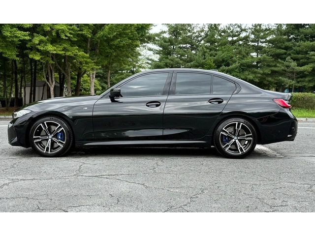 BMW 320 i M SPORT* DISTRONIC* ПОДГРЕВ* ШИБИДАХ* ХЕДЪП* - автомобили, коли, обяви за нови и употребявани 1