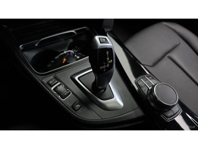 BMW 320 HUD* КОЖА* НАВИ* ПАНО - автомобили, коли, обяви за нови и употребявани 6