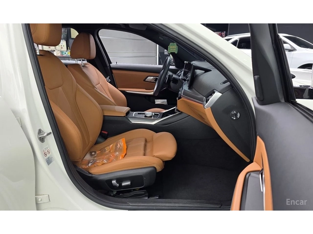 BMW 320 i M SPORT* DISTRONIC* ХЕДЪП* ПОДГРЕВ* ОБДУХВАНЕ* - автомобили, коли, обяви за нови и употребявани 6