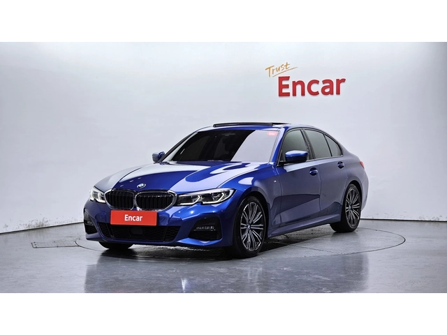 BMW 320 i M Sport - автомобили, коли, обяви за нови и употребявани 0