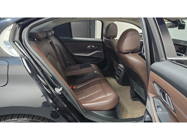 BMW 320 d Luxury - автомобили, коли, обяви за нови и употребявани 11