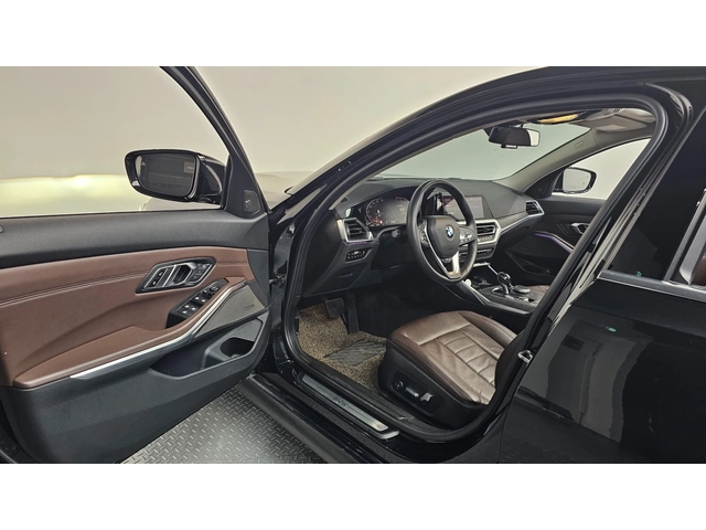 BMW 320 d Luxury - автомобили, коли, обяви за нови и употребявани 9