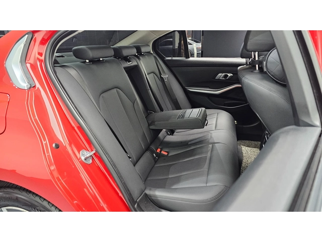 BMW 320 - автомобили, коли, обяви за нови и употребявани 9