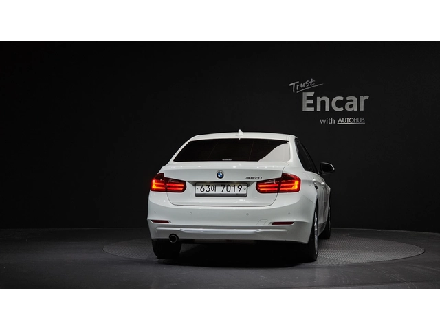 BMW 320 i Modern - автомобили, коли, обяви за нови и употребявани 3