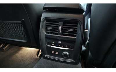 BMW 320 320d M Sport | HUD | MEMORY | Панорама - автомобили, коли, обяви за нови и употребявани 15