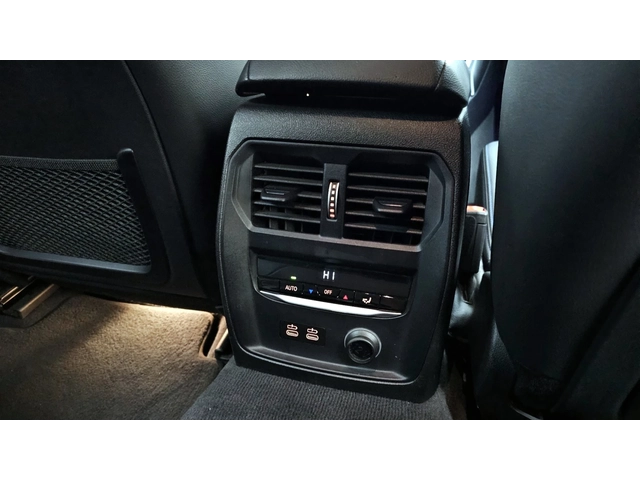BMW 320 320d M Sport | HUD | MEMORY | Панорама - автомобили, коли, обяви за нови и употребявани 15