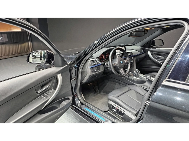 BMW 320 320d M Performance | HUD | Памет | Keyless - автомобили, коли, обяви за нови и употребявани 15