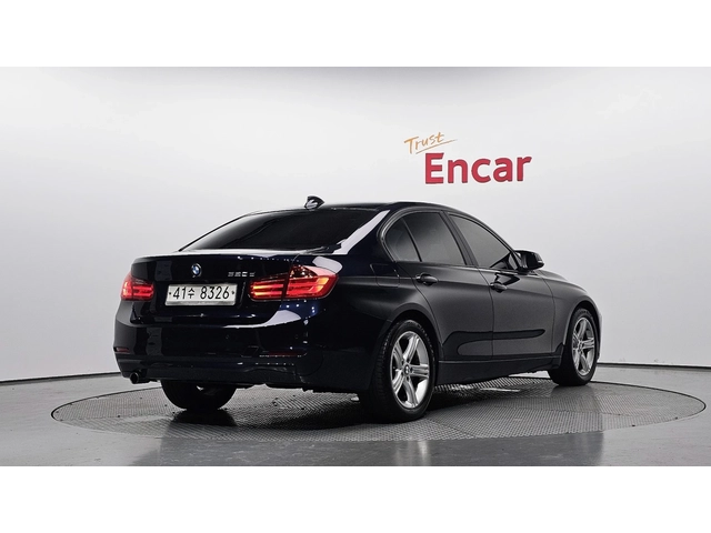 BMW 320 320d | HUD | LED Фарове | Навигация | Шибедах - автомобили, коли, обяви за нови и употребявани 1