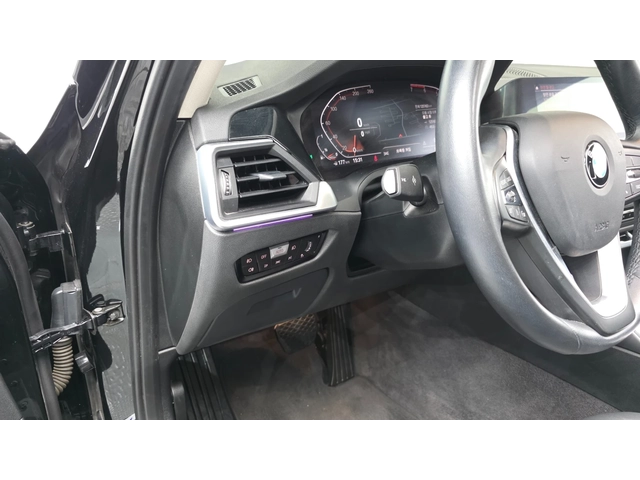 BMW 320 320i | HUD | Навигация | LED Фарове - автомобили, коли, обяви за нови и употребявани 11