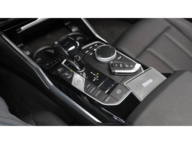 BMW 320 320i | HUD | Навигация | LED Фарове - автомобили, коли, обяви за нови и употребявани 7