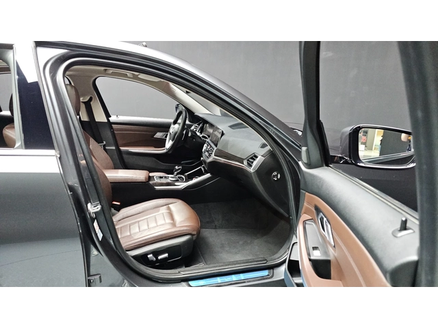 BMW 320 - автомобили, коли, обяви за нови и употребявани 12