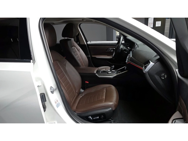 BMW 320 - автомобили, коли, обяви за нови и употребявани 9