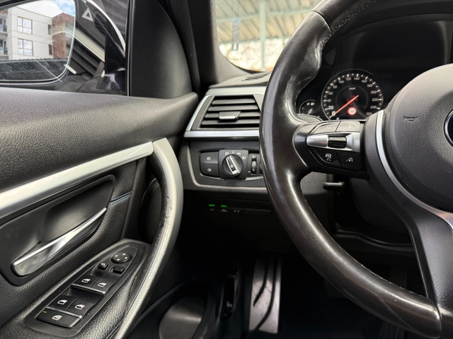 BMW 320 M-PACK, XDRIVE - автомобили, коли, обяви за нови и употребявани 15